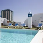Lancelot Hotel