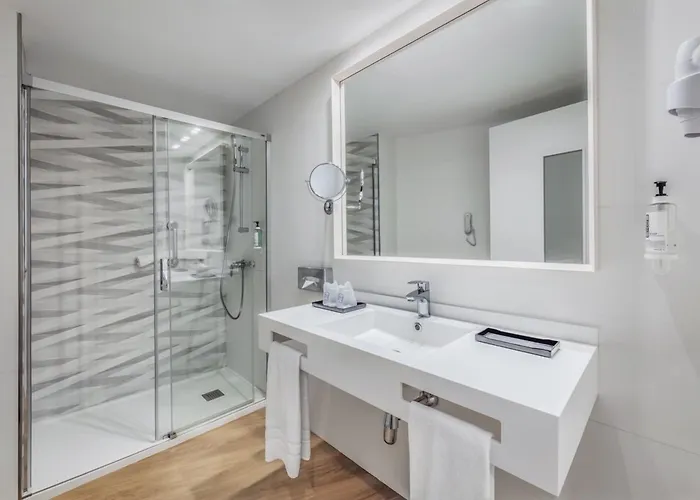 فندق Lancelot 3*