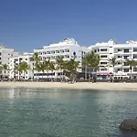 Lancelot Hotel