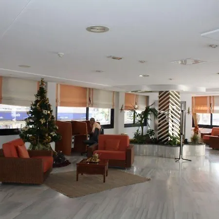 Lancelot Hotel
