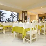 Lancelot Hotel 3*